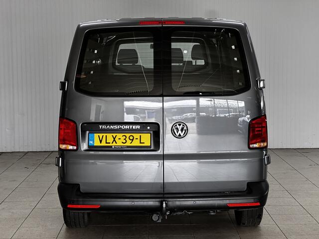 Volkswagen TRANSPORTER 2.0 TDI L2H1 Business/ Trekhaak/ 3-Zitplaatsen voor/ Zij-Schuifdeur Rechts/ Apple + Android/ Airco/ Cruise/ Elek. pakket/ Bluetooth/ Armsteun/ PDC/ Dagrijverl.