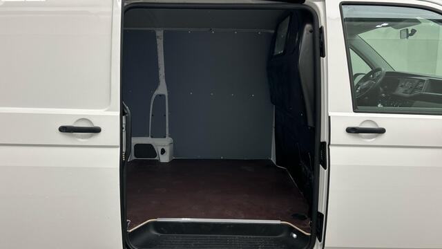 Volkswagen TRANSPORTER 2.0 TDI L2H1 30 AC I Cr.Contr.