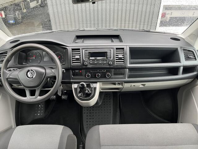 Volkswagen TRANSPORTER 2.0 TDI L2H1 DC Kipper Airco trekhaak 2200kg Trekgewicht 1e eigenaar Dealer onderhouden Telefoonverbinding Kieper P-up Open laadbak Hoge schotten 6-Persoons Euro 6 Bpm vrij!!
