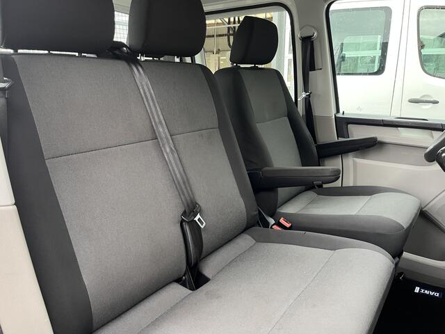 Volkswagen TRANSPORTER 2.0 TDI L2H1 DC Kipper Airco trekhaak 2200kg Trekgewicht 1e eigenaar Dealer onderhouden Telefoonverbinding Kieper P-up Open laadbak Hoge schotten 6-Persoons Euro 6 Bpm vrij!!