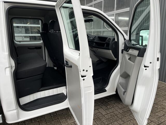 Volkswagen TRANSPORTER 2.0 TDI L2H1 DC Kipper Airco trekhaak 2200kg Trekgewicht 1e eigenaar Dealer onderhouden Telefoonverbinding Kieper P-up Open laadbak Hoge schotten 6-Persoons Euro 6 Bpm vrij!!