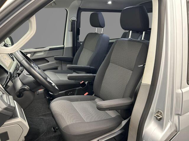 Volkswagen TRANSPORTER T6.1 2.0 TDI 150pk DSG L2 Bulli Dubbele cabine | Trekhaak | Lage km.stand |Achterdeuren | Sidebars | ACC | LED koplampen