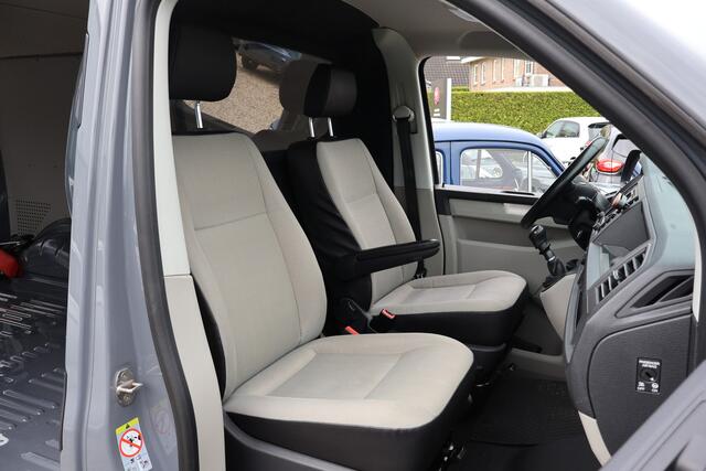 Volkswagen TRANSPORTER 2.0 TDI L2H1 204 PK! Trendline Pdc V+A, Navi, Airco, ACC