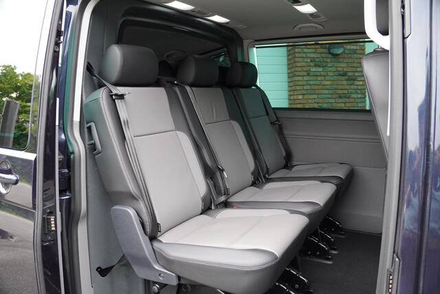Volkswagen TRANSPORTER 4-MOTION DSG Caravelle Highline DC L2H1