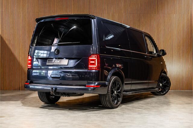 Volkswagen TRANSPORTER 2.0 TDI 150 PK L2H1 | Bi-Xenon | ACC | Navigatie | CarPlay | 3-Zitter | Elek achterklep | Trekhaak | Nieuwe APK | Orig. NL Auto
