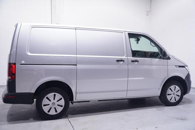 Volkswagen TRANSPORTER 2.0 TDI 150 pk L1 DSG Aut. Navi, Airco Laadruimte Pakket, PDC V+A, 3-Zits