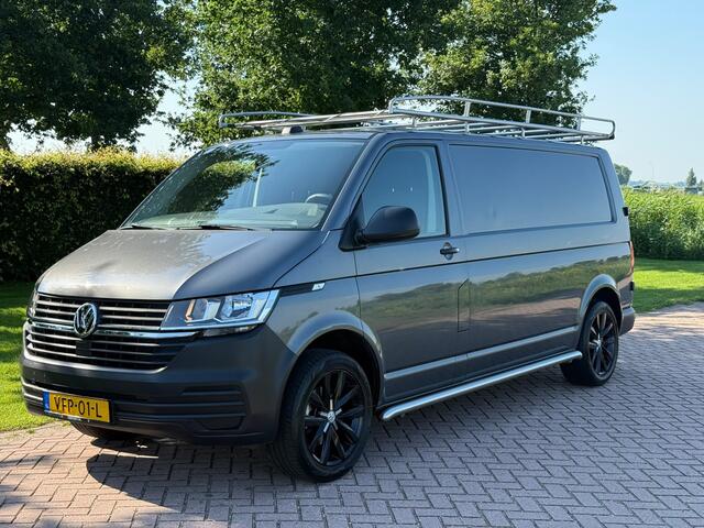 Volkswagen TRANSPORTER 2.0 TDI T6.1 L2H1 Imperiaal Trekhaak Camera Cruise Airco