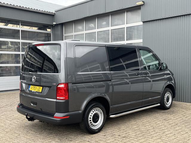 Volkswagen TRANSPORTER 2.0 TDI L1H1 Btw en Bpm vrij!! 2xschuifdeur Automaat Trekhaak 2500kg Airco Cruise controle Navigatie Apple carplay Parkeerhulp voor en achter 2-Persoons