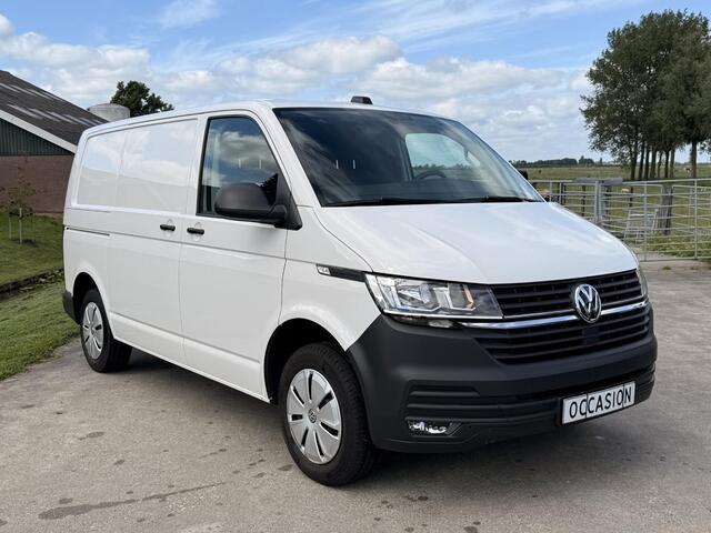 Volkswagen TRANSPORTER 2.0 TDI 150PK L1H1 | RIEM V.V | DSG | CARPLAY | 2 SCH.DEUREN | DLR.ONDERHOUDEN | EURO-6 | TOPSTAAT | NAP |