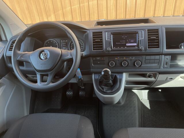 Volkswagen TRANSPORTER 2.0 TSI L1H1 | Marge! | Benzine! | Trekhaak | Cruise Control | Parkeersensoren Achter | Voorruitverwarming | Apple Carplay | Android Auto |