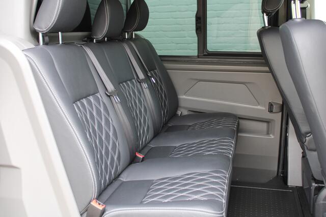 Volkswagen TRANSPORTER 2.0 TDI Aut / Lang / DC / Bulli / 2x Schuifdeur / Leer / Camera / Vol Opties / Nette Staat