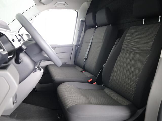 Volkswagen TRANSPORTER 2.0 TDI L2H1 28 Comfortline 110 pk | Verlengde garantie | Navigatie via App | Trekhaak | Parkeersensoren achter | Cruise control |