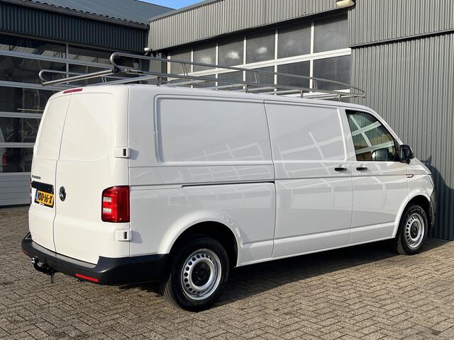 Volkswagen TRANSPORTER 2.0 TDI L2H1 Trekhaak 2200kg trekgewicht Imperiaal Euro 6 Airco Cruise controle Navigatie Apple carplay Parkeersensoren achter 2-Persoons