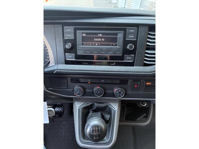 Volkswagen TRANSPORTER 2.0 TDI L2H1 28