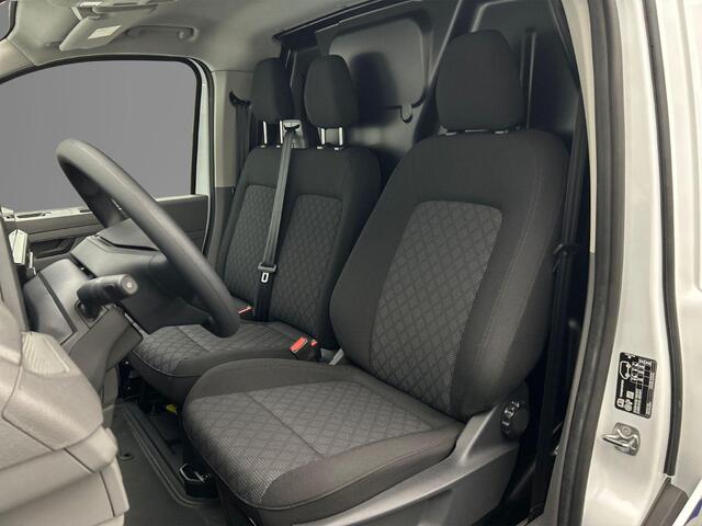 Volkswagen TRANSPORTER T7 2.0 TDI 110pk L1 | Camera | Cruise Control | Navigatie via Apple Carplay / Android Auto | Laadruimte betimmerd |