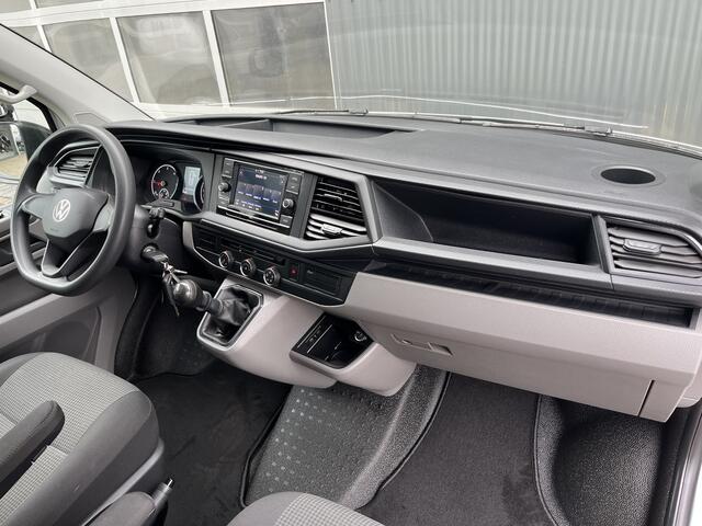 Volkswagen TRANSPORTER 2.0 TDI L2H1 Sortimo Kastinrichting Trekhaak 2200kg trekgewicht Airco Cruise controle Telefoonverbinding Apple carplay Euro 6