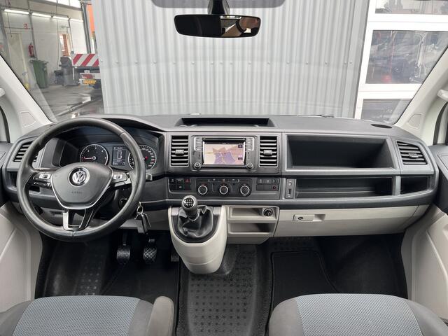 Volkswagen TRANSPORTER 2.0 TDI L2H1 DC 4Motion 150pk 4x4 Vierwielaandrijving Airco Cruise controle Telefoonverbinding Navigatie Apple carplay Trekhaak 2500kg Euro 6 Bpm vrij voor particulier gebruik!!