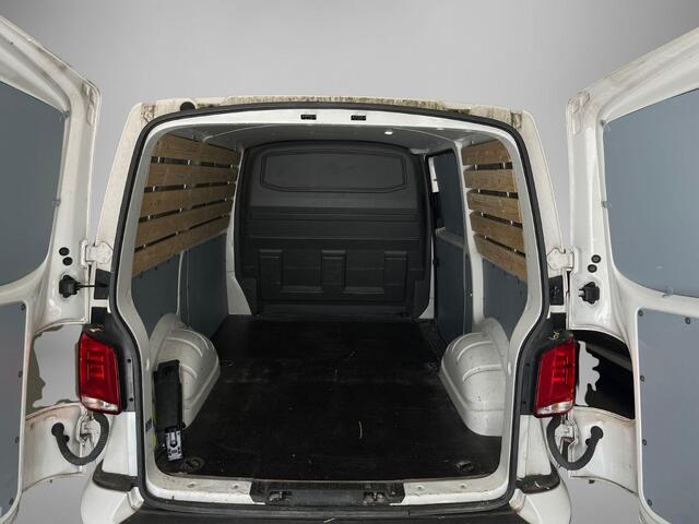 Volkswagen TRANSPORTER 2.0 TDI L1H1 28 · Camera · Trekhaak · Apple/Android Car Play · Navigatie · Cruise Control · Vloerplaat · 16'' Inch · Garantie t/m 01-04-2028 of 100.000km
