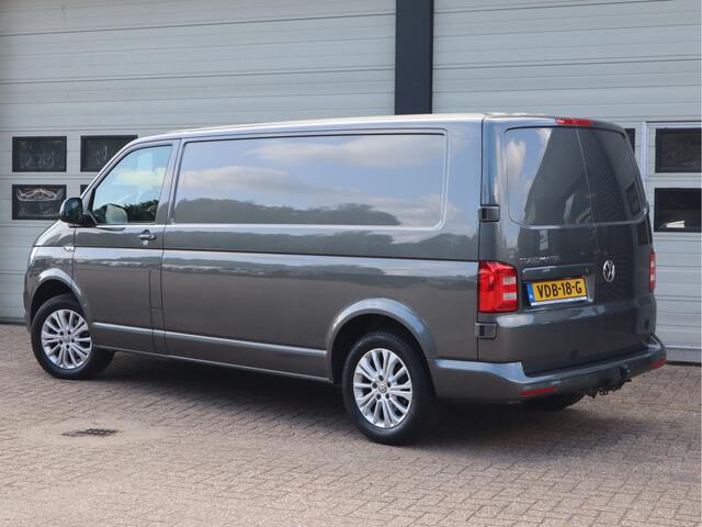 Volkswagen TRANSPORTER 2.0 TDI 150 pk DSG Automaat L2 Lang - Highline
