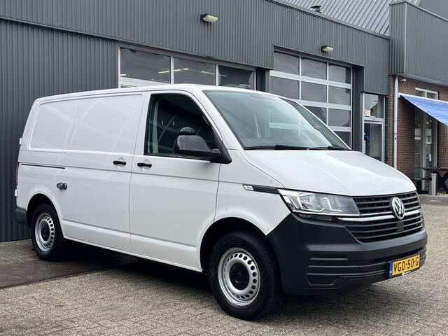 Volkswagen TRANSPORTER 2.0 TDI L1H1 Sortimo Kastinrichting Airco Cruise controle Telefoonverbinding 2-Persoons Apple carplay Euro 6 Dealer onderhouden