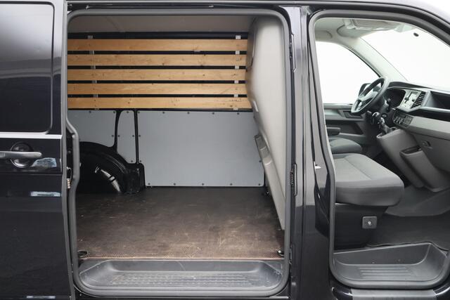 Volkswagen TRANSPORTER 2.0 TDI L1H1 Economy Business Eerste Eigenaar, 3-Zits, Airco, Cruise, Apple Carplay, Elektrisch Pakket, PDC
