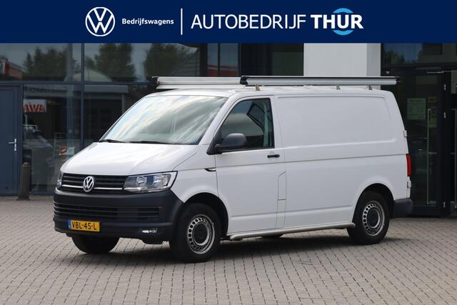 Volkswagen TRANSPORTER 2.0 TDI L1H1 Comfortline 102PK / 75kW, Cruise control, verwarmbare voorruit, airco, trekhaak, Apple Carplay & Android Auto, DAB+, parkeersensoren voor en achter (PDC), elektrisch verstel- en verwarmbare buitenspiegels etc.