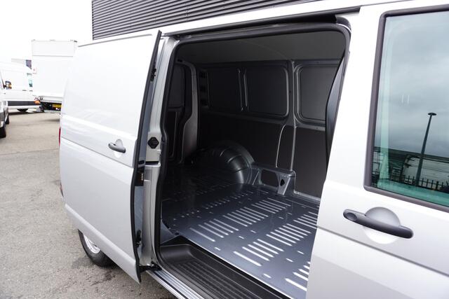 Volkswagen TRANSPORTER 32 150 PK Automaat L2H1 ACC App Connect Camera Stoel- en voorruitverwarming