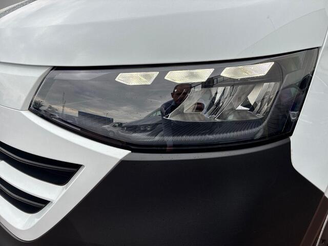 Volkswagen TRANSPORTER 2.0TDi 110pk Bestelwagen L2 · Apple Carplay / Android Auto · Schuifdeur links en rechts · Trekhaak · Bijrijdersbank ·