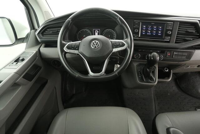 Volkswagen TRANSPORTER 2.0 TDI L2H1 150PK | Automaat | Airco | Camera | Cruise | 3 Zits | 2xSchuifdeur | Trekhaak | Carplay