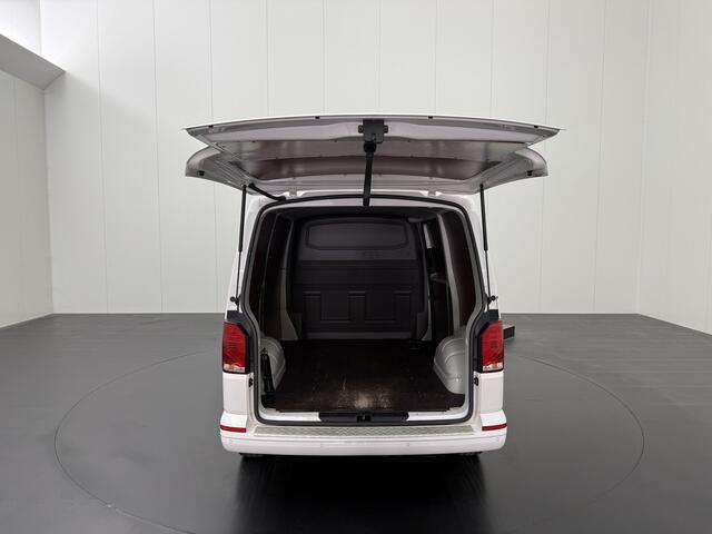 Volkswagen TRANSPORTER 2.0TDi 150PK Automaat Edition | Navigatie | Camera | 3-Zits | Airco | Cruise