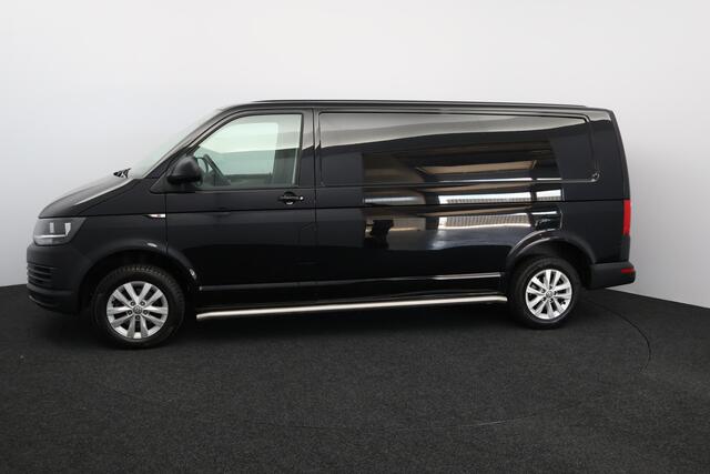 Volkswagen TRANSPORTER 2.0 TDI L2H1/ Automaat/ Trekhaak/ Apple + Android/ Stoelverw./ Zij-Schuifdeur Rechts/ Airco/ Navi/ Cruise/ Bluetooth/ Elek.Pakket/ PDC achter.