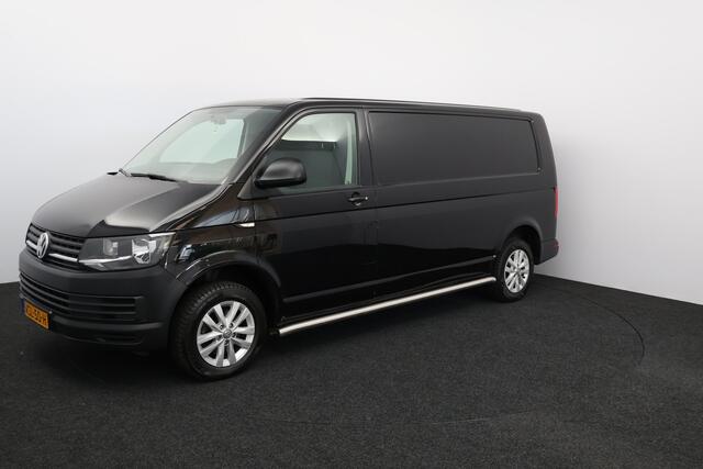 Volkswagen TRANSPORTER 2.0 TDI L2H1/ Automaat/ Trekhaak/ Apple + Android/ Stoelverw./ Zij-Schuifdeur Rechts/ Airco/ Navi/ Cruise/ Bluetooth/ Elek.Pakket/ PDC achter.