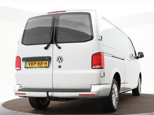 Volkswagen TRANSPORTER 2.0 TDI 150pk DSG L2H1 28 Bulli · Camera · Apple/Android Car Play · Navigatie · Alarm · Trekhaak · Betimmering · Vloerplaat · Tussenschot · 17'' Inch ·