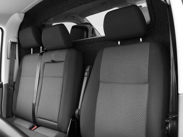 Volkswagen TRANSPORTER 2.0 TDI 150pk DSG L2H1 28 Bulli · Camera · Apple/Android Car Play · Navigatie · Alarm · Trekhaak · Betimmering · Vloerplaat · Tussenschot · 17'' Inch ·