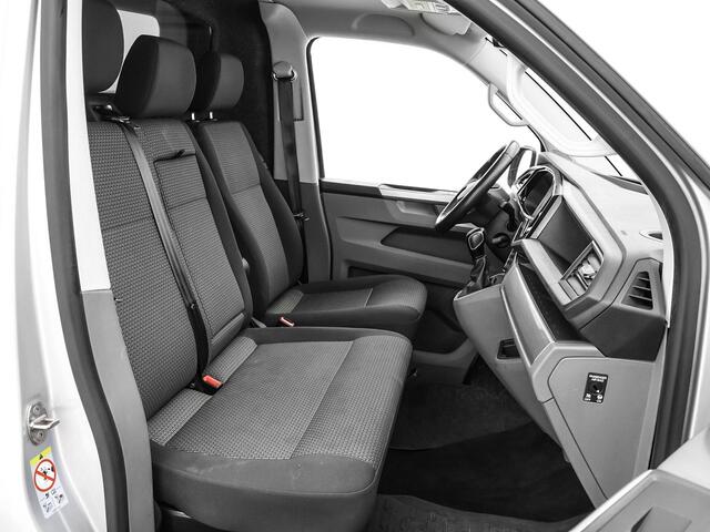 Volkswagen TRANSPORTER 2.0 TDI 150pk DSG L2H1 28 Bulli · Camera · Apple/Android Car Play · Navigatie · Alarm · Trekhaak · Betimmering · Vloerplaat · Tussenschot · 17'' Inch ·