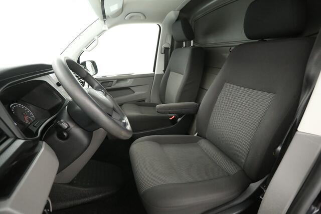 Volkswagen TRANSPORTER 2.0 TDI L1H1 | Airco | Cruise | Carplay | Trekhaak | Navi