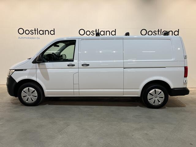 Volkswagen TRANSPORTER 2.0 TDI L2H1 / Euro 6 / Schuifdeur L + R / Airco / CarPlay / Cruise Control / Camera / Trekhaak / 3-Zits / 64.300 KM !!