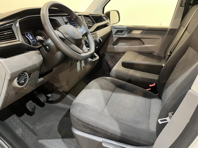 Volkswagen TRANSPORTER 2.0 TDI L2H1 / Euro 6 / Schuifdeur L + R / Airco / CarPlay / Cruise Control / Camera / Trekhaak / 3-Zits / 64.300 KM !!