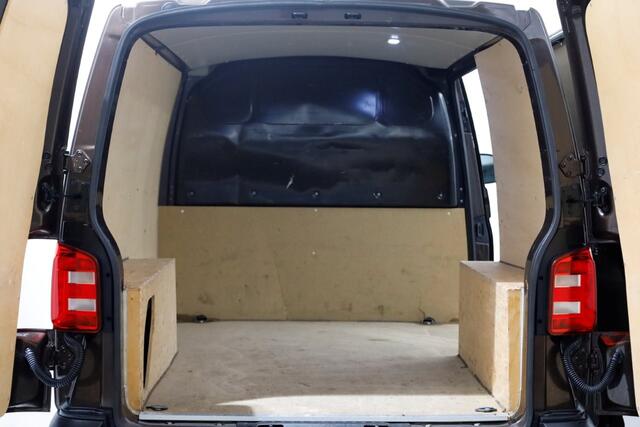 Volkswagen TRANSPORTER T6 2.0 TSI 150pk BENZINE L1H1 Airco/Cruise Control 12-2018