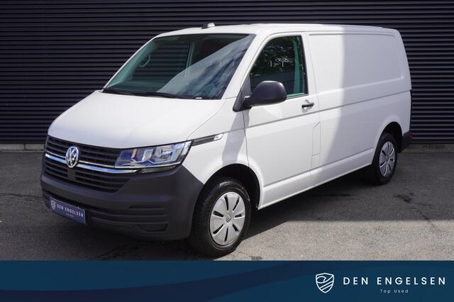 Volkswagen TRANSPORTER 2.0 TDI L1H1 28 110pk Trekhaak Navigatie Apple Carplay Parkeersensoren Achterklep Airco