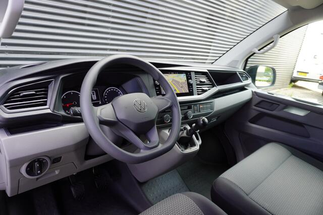 Volkswagen TRANSPORTER 2.0 TDI L1H1 28 110pk Trekhaak Navigatie Apple Carplay Parkeersensoren Achterklep Airco