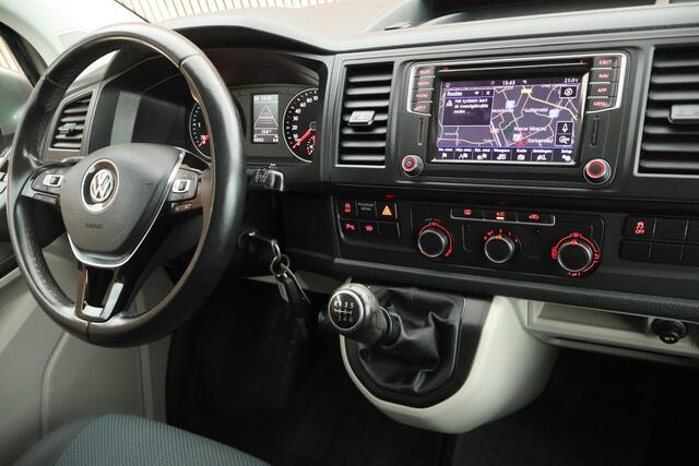 Volkswagen TRANSPORTER 2.0 TDI 150pk H6 DC L1H1 Highline MARGE ! LED Parkeersensoren ACC Navigatie