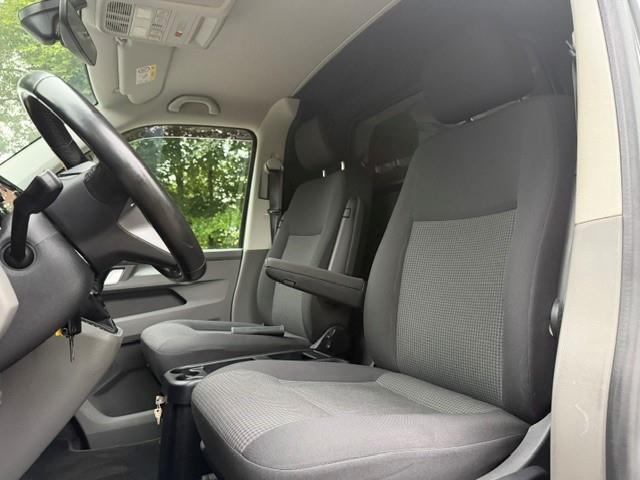 Volkswagen TRANSPORTER 2.0TDI 150pk L2h1 28 Highline/Virtdash/20Inch/dubbele schuifdeuren/Trekhaak/Full Led/Camera