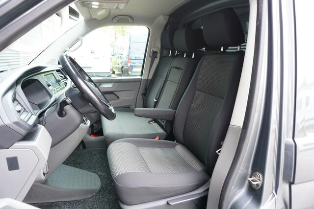 Volkswagen TRANSPORTER L2H1 150pk Trekhaak Apple Carplay Camera Parkeersensoren Cruise control 3-Zits Sidebars Velgen Spoilerset