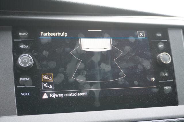 Volkswagen TRANSPORTER 2.0 TDI 150PK EURO 6 - Airco - Navi - Cruise - €14.900,- Excl.