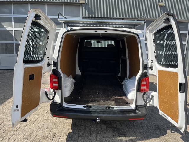 Volkswagen TRANSPORTER 2.0 TDI L2H1 150pk Euro 6 Bpm vrij Trekhaak 2500kg Imperial Cruise controle 1e eigenaar Dealer onderhouden