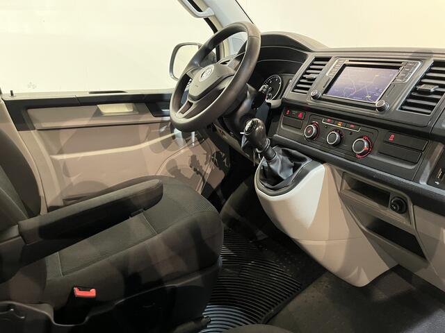 Volkswagen TRANSPORTER 2.0 TDI L2H1 4Motion 4X4 150 PK / Servicebus / Sortimo Inrichting / Euro 6 / Airco / Camera / Trekhaak / Cruise Control / Navigatie / Klep / Imperiaal