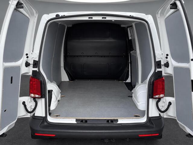 Volkswagen TRANSPORTER 2.0TDi 150pk DSG L2 · Achteruitrijcamera · bijrijdersbank · automaat · Apple Carplay / Android Auto ·