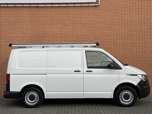 Volkswagen TRANSPORTER 2.0 TDI L1H1 28 | Trekhaak | Airconditioning | Bluetooth | Betonplex | Centrale Vergrendeling |