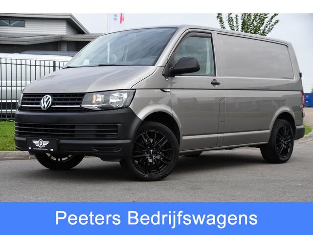Volkswagen TRANSPORTER 2.0 TDI L1H1 PB Edition Camera, Airco, Trekhaak, Multimedia, 85pk, Radio, Uniek!